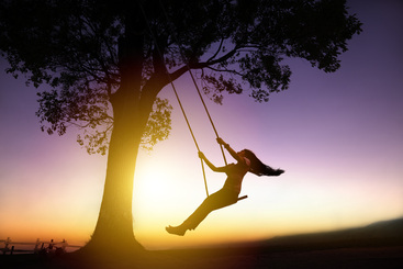 Photo silhouette, girl on swing.